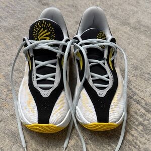 Under Armour Curry White Black Yellow Women’s 8.5 Men’s 7 Training Sneakers